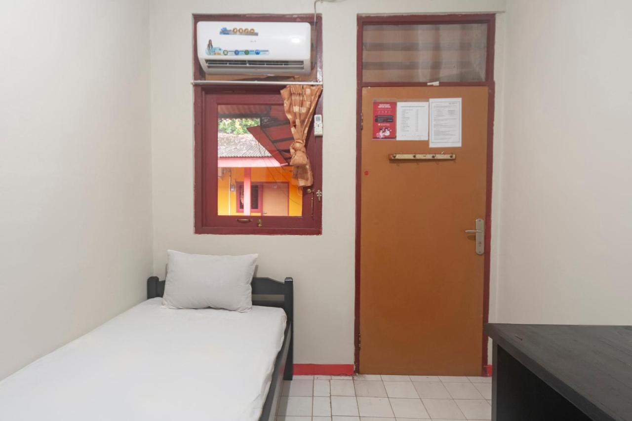 Oyo Life 3034 Taman Melati