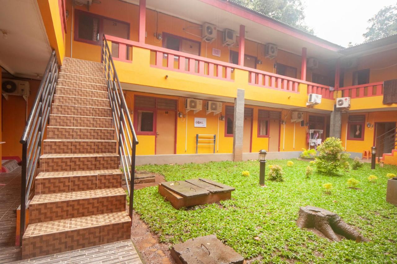 Oyo Life 3034 Taman Melati 2*